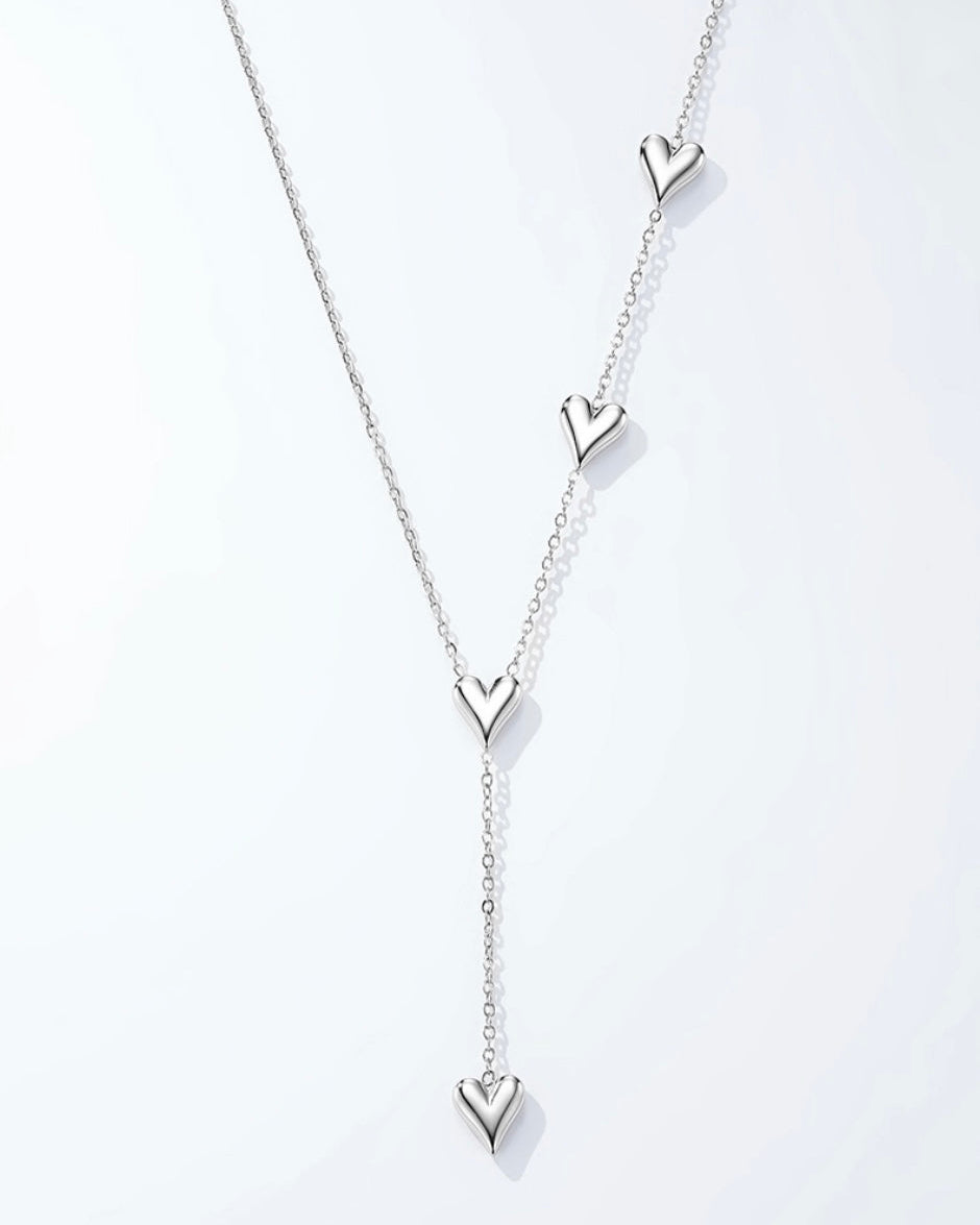 Collana con cuori in acciaio inossidabile