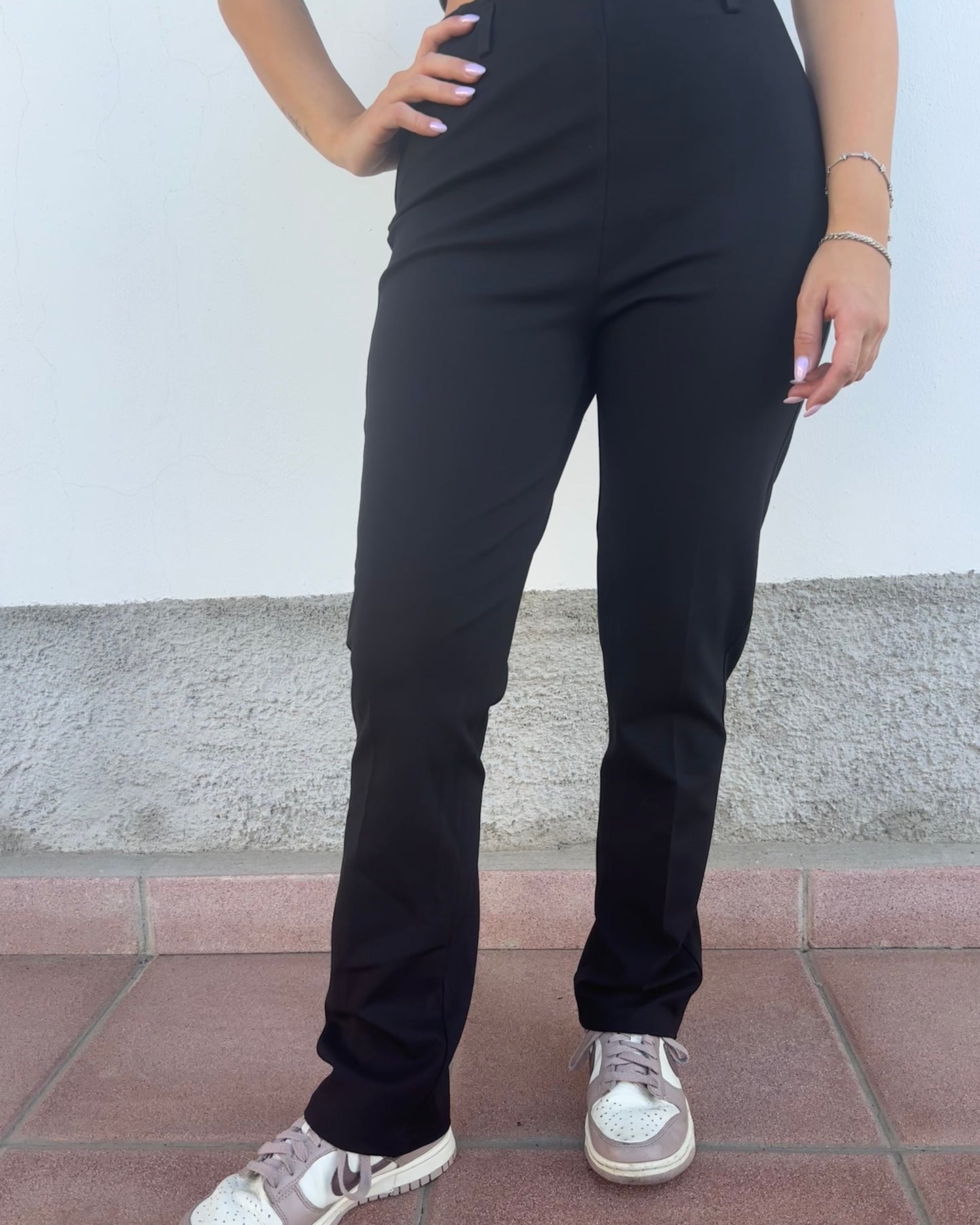 Pantalone a sigaretta con cintura